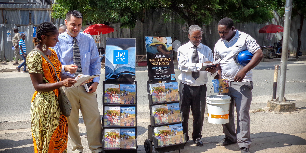 Les Témoins de Jéhovah acceptent les transfusions sanguines sous conditions