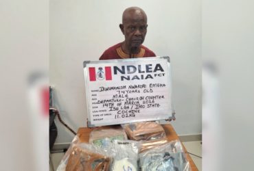 Nigeria : un homme de 74 ans arrêté avec 11 kg de cocaïne