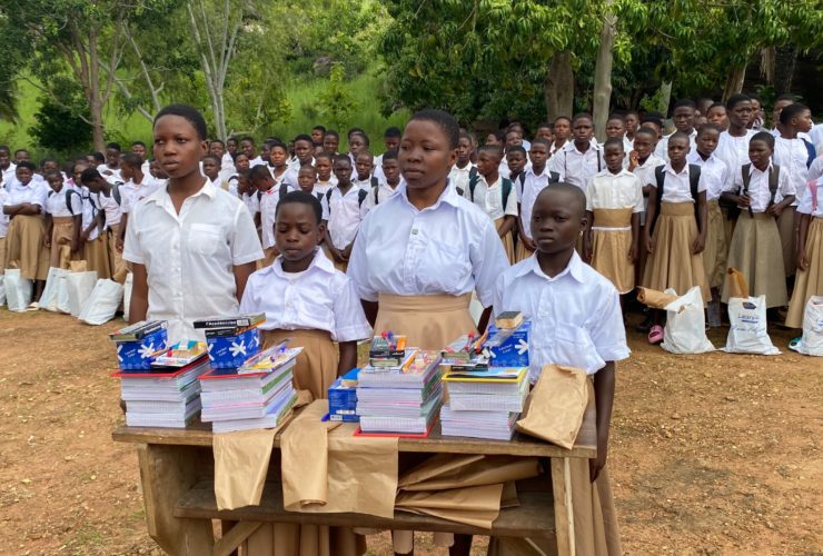 Togo / SWEDD+ : 23 141 kits scolaires distribués aux filles dans la région de la Kara